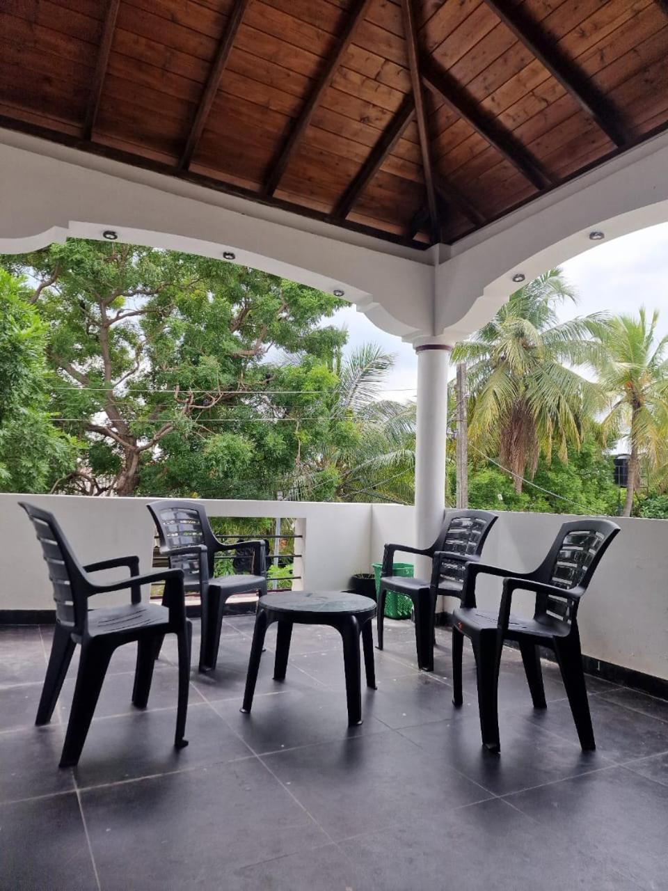 Javi Holiday Home Trincomalee Εξωτερικό φωτογραφία