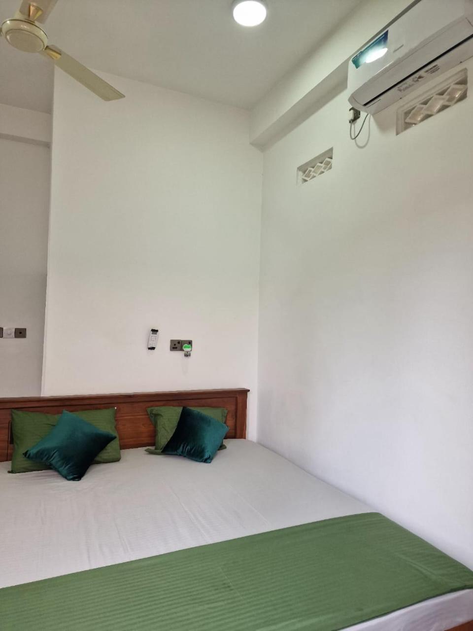 Javi Holiday Home Trincomalee Εξωτερικό φωτογραφία